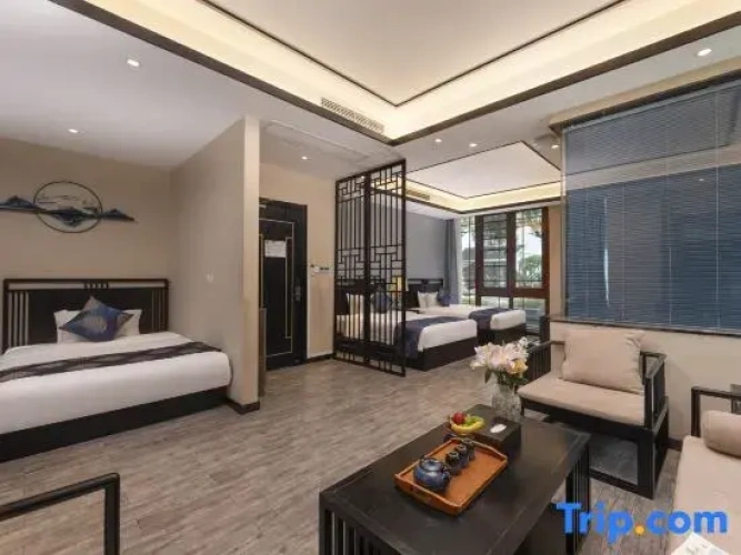 Triple Suite