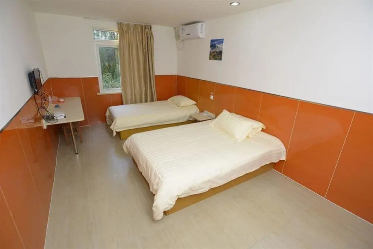 99 Inn Shanghai Tibet North Road