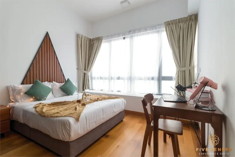 1 Bedroom Penthouse Suite with balcony
