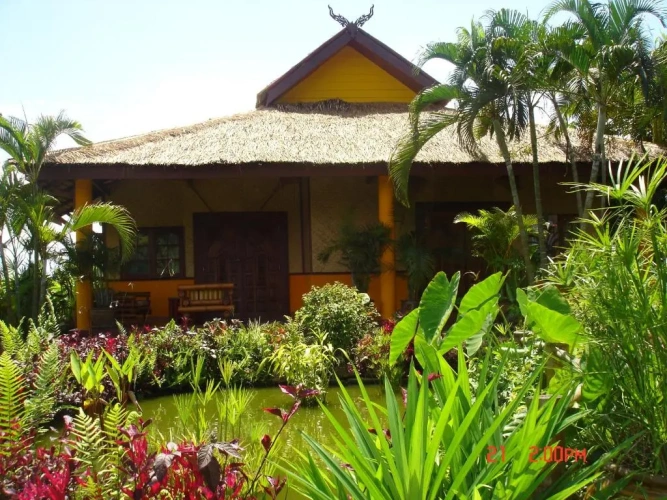 2 Bedrooms Bungalow