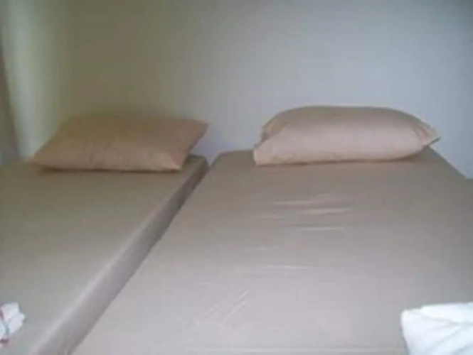 Charm Guest House - Hostel