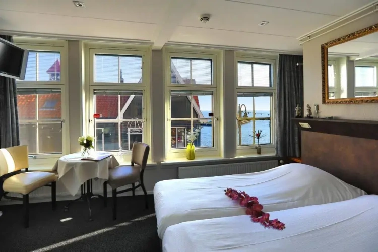 Standard Double room with sea view