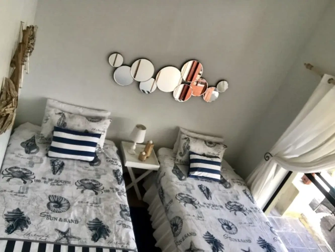4 Bedrooms Deluxe Cottage