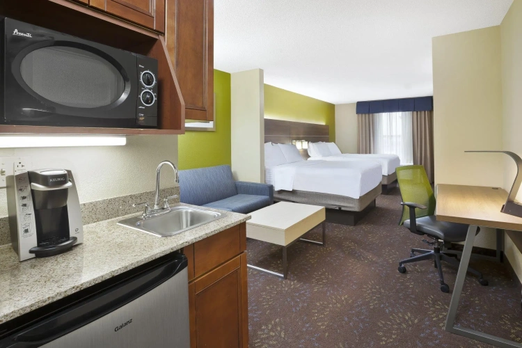 Quadruple Suite
