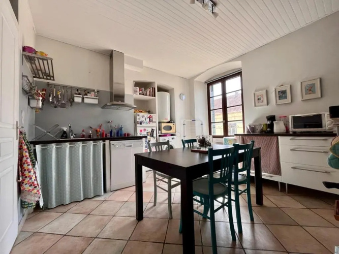 Joli appartement F2 centre ville de Corte