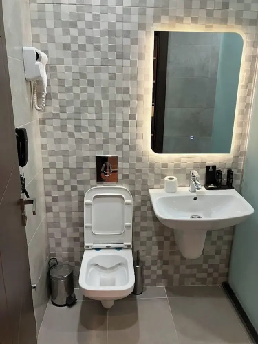 Al Bayt Hotel