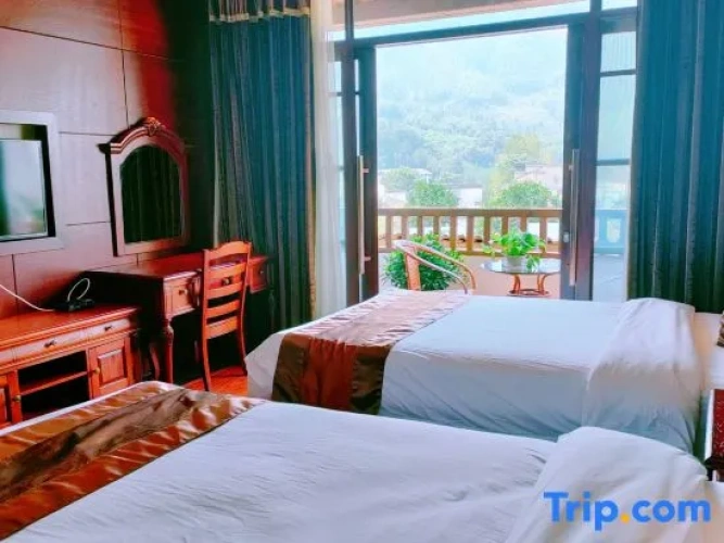 Standard Double room with mountain view