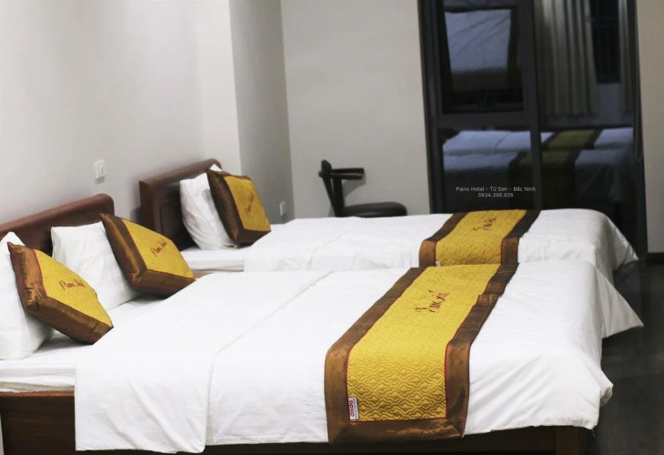 Piano Hotel