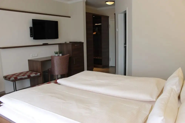 Hotel Number One