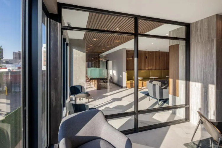 Global Luxury Suites at The Arches