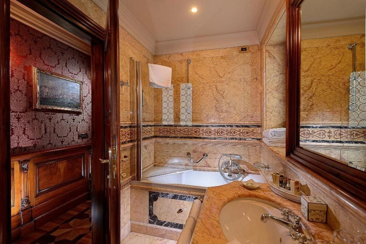 Bellevue & Canaletto Suites