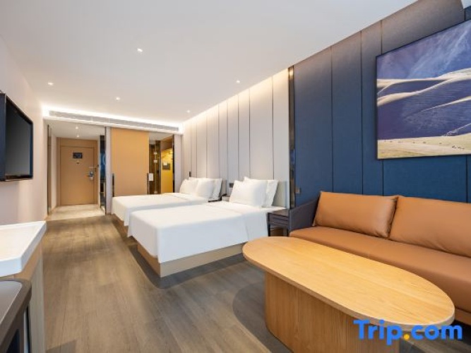 Standard Double Family room with city view