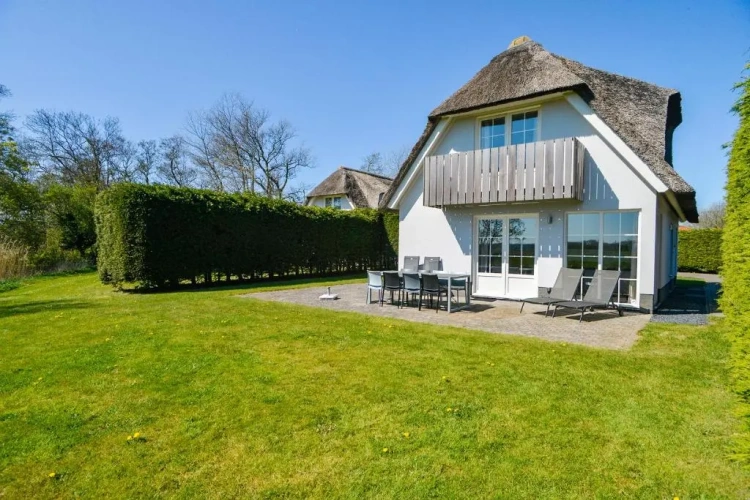 3 Bedrooms Cottage