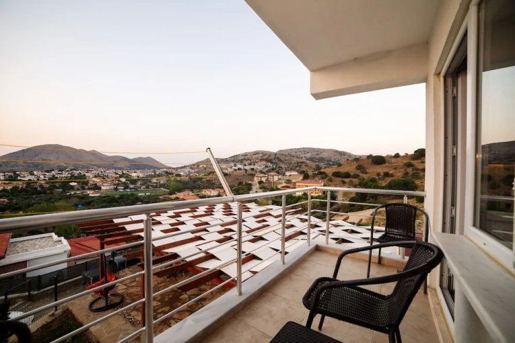 Standard Twin room with balcony and with city view