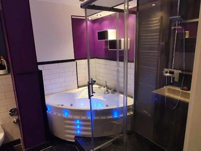 2 Bedrooms Double Apartment