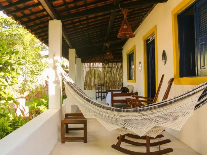4 Bedrooms Cottage