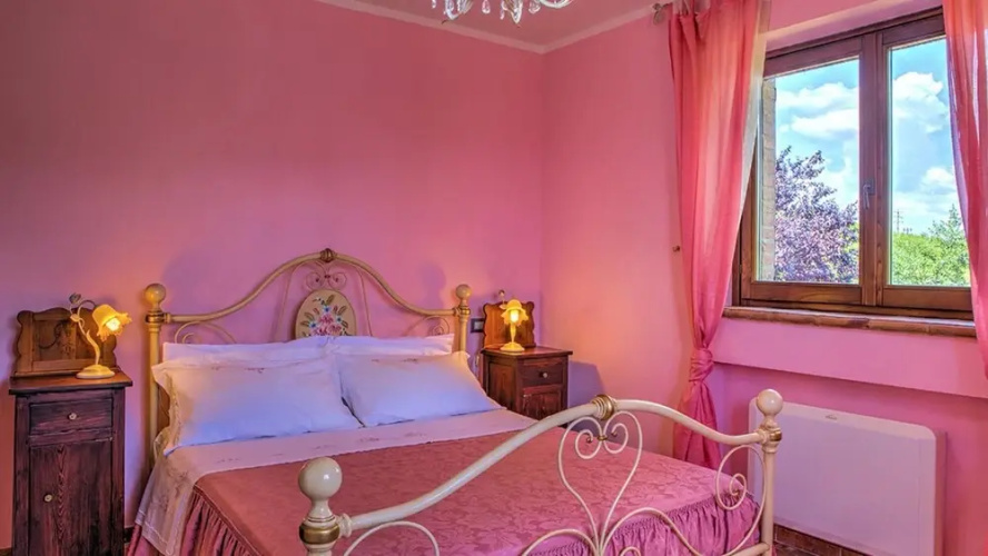 Le Rose 4 in Todi With 2 Bedrooms and 2 Bathrooms
