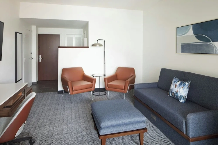 1 Bedroom Suite