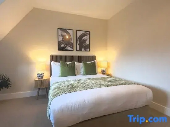 Stylish Double Room with Comfort & Light