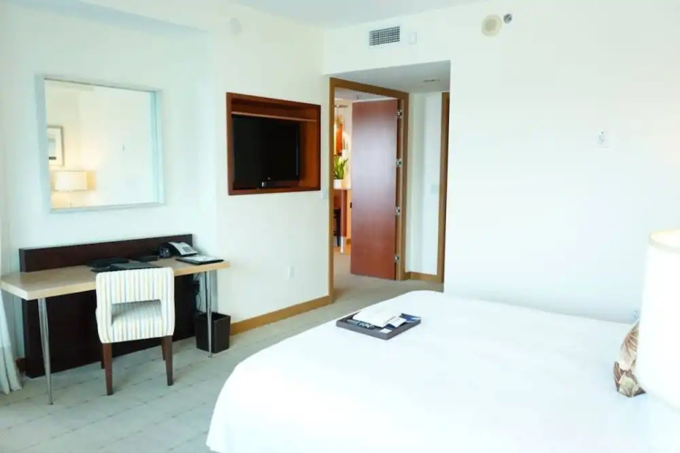 CONRAD 1bed Condo Brickell-Free Parking