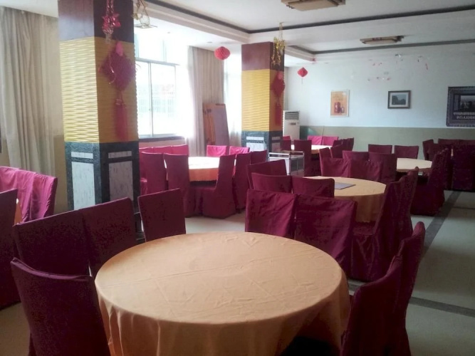 Libo Qianjin Hotel