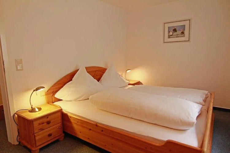 Haus-Meisennest-Wohnung-Kiebitz
