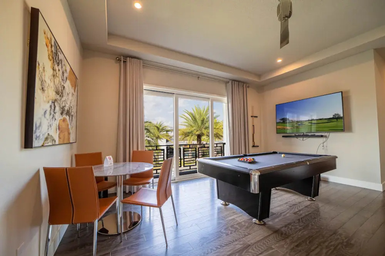 The Bear's Den Resort Orlando