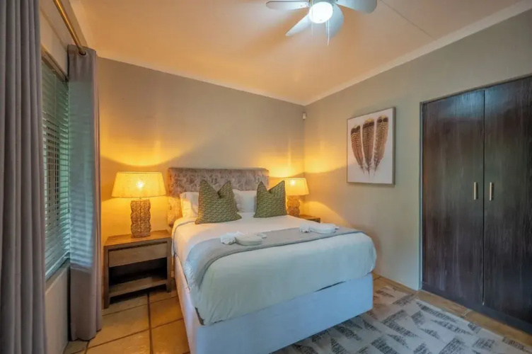 Bushbaby Valley Lodge