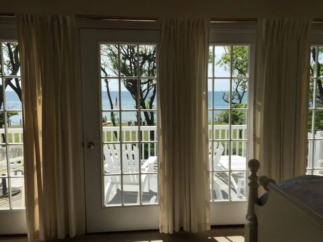 The Baywood Bed & Breakfast