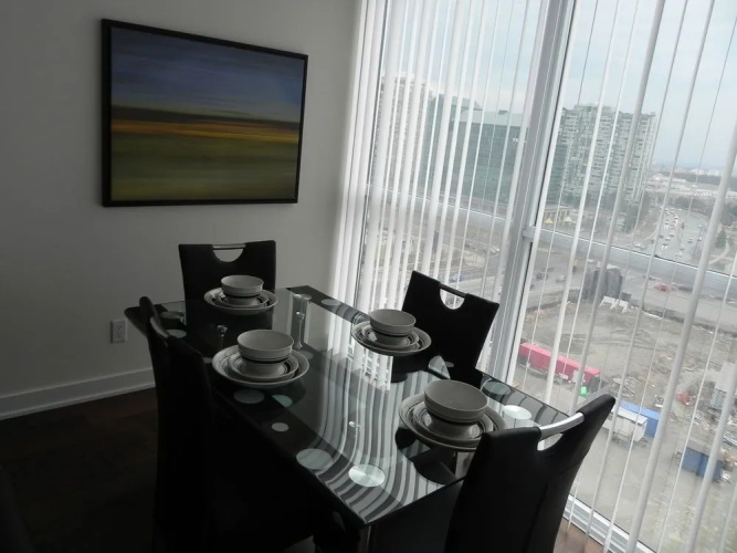 Pathway Luxury Suites - 4065 Brickstone