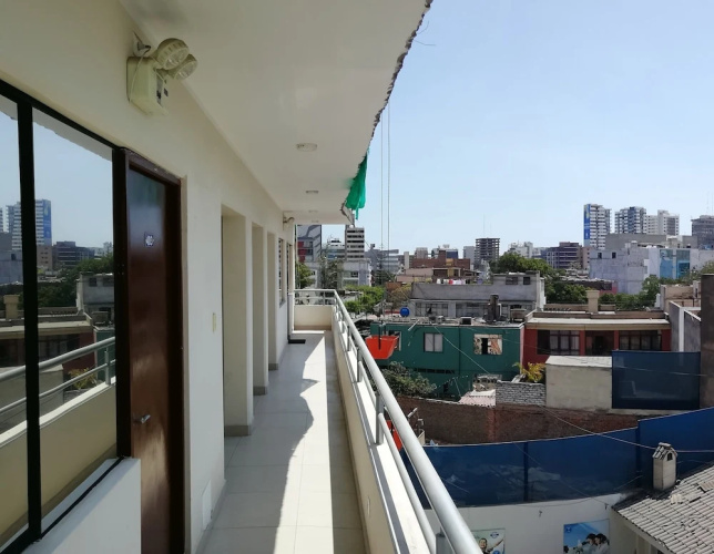 Maxy's Inn Hotel & Suite