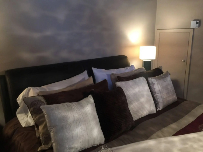Baza Bed & Breakfast