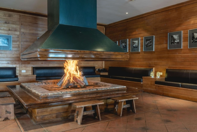 Cyan Del Glaciar Hotel