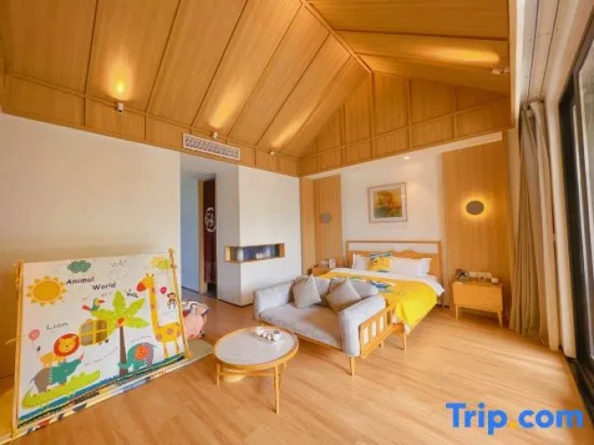 Deluxe Family Suite