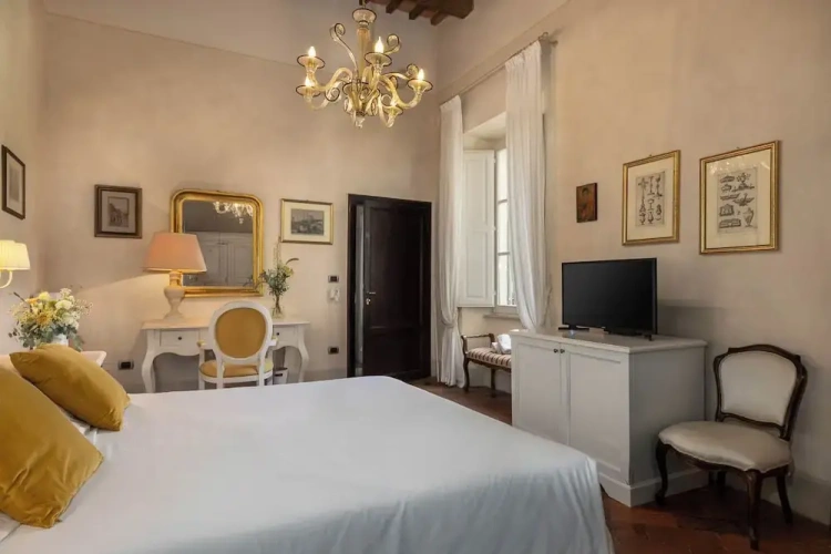 Deluxe Double room with pool view