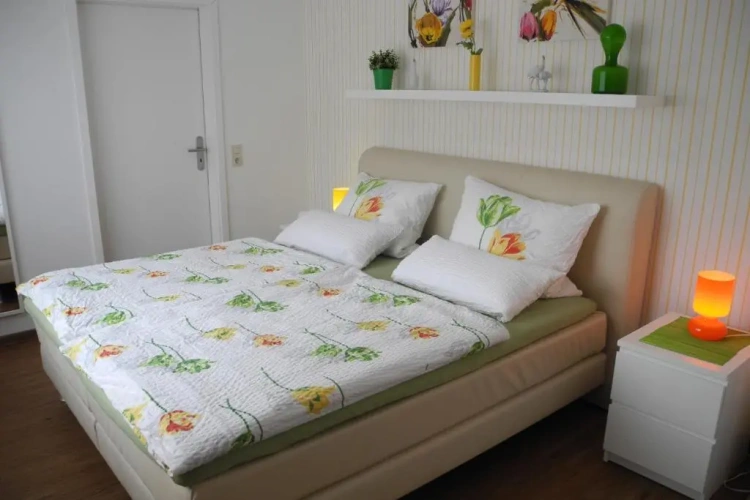2 Bedrooms Apartment