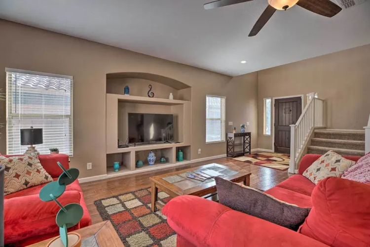 Maricopa Home w/ Outdoor Seating, 2 Mi to Golf!