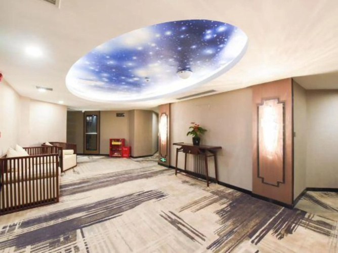 Chongqing Jinchuan Hotel