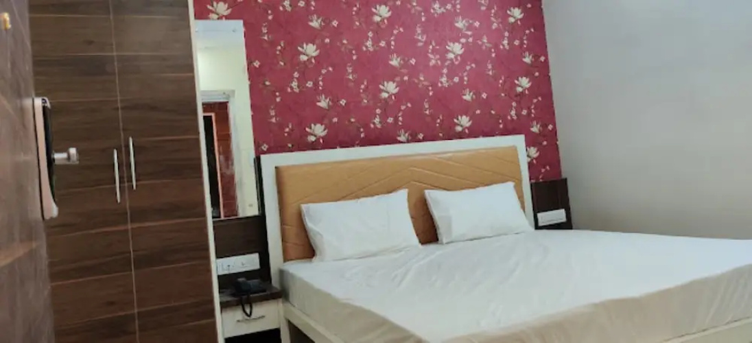Hotel Nikunj Madhubani