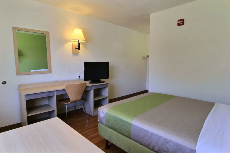 Motel 6 Austin, TX - North