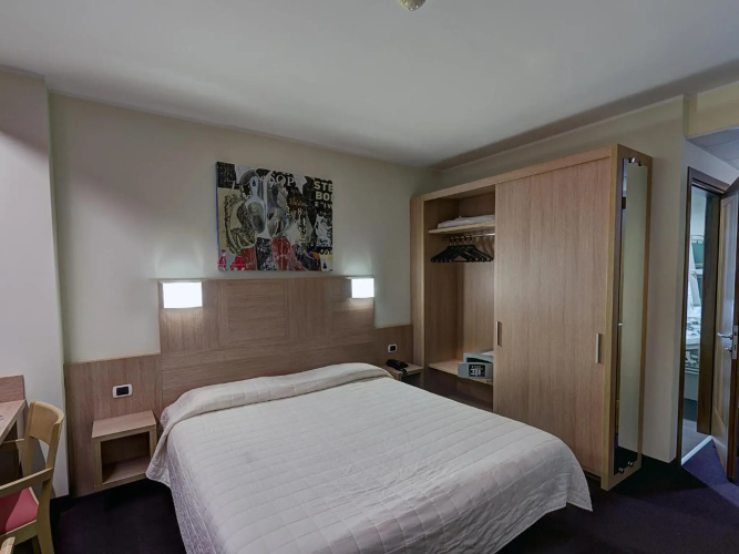 Hotel Capital
