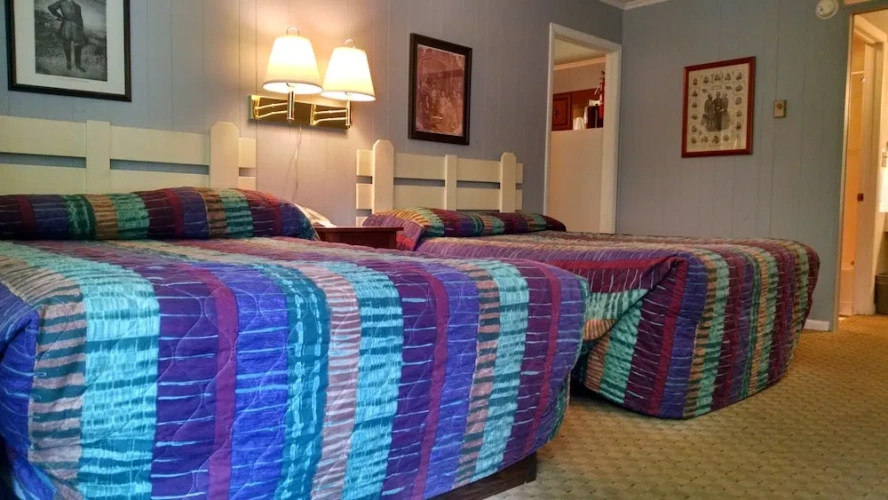 Economy Quadruple room