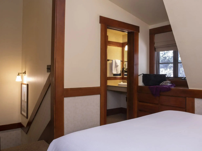 UCLA Lake Arrowhead Lodge
