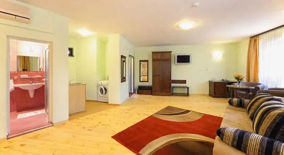 Rachev Hotel Residence