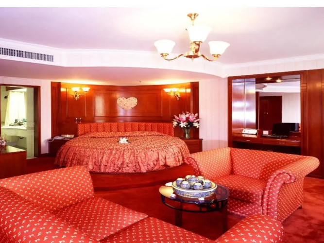 Dalian Golden Shine International Hotel