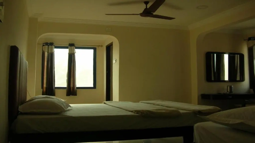 Classic Triple room