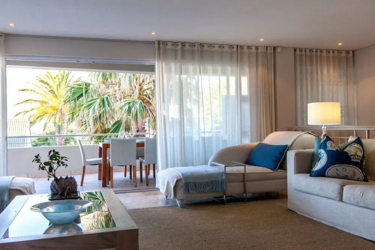 Geneva Drive Luxury Villa