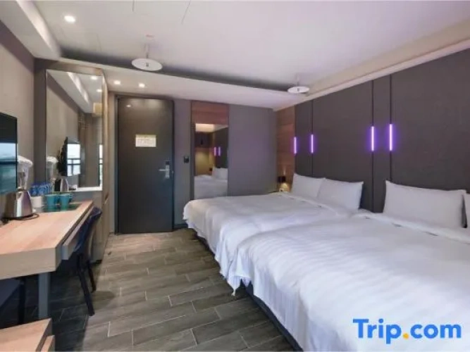 Standard Quadruple room with balcony
