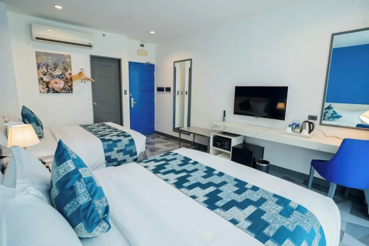 Superior Triple room