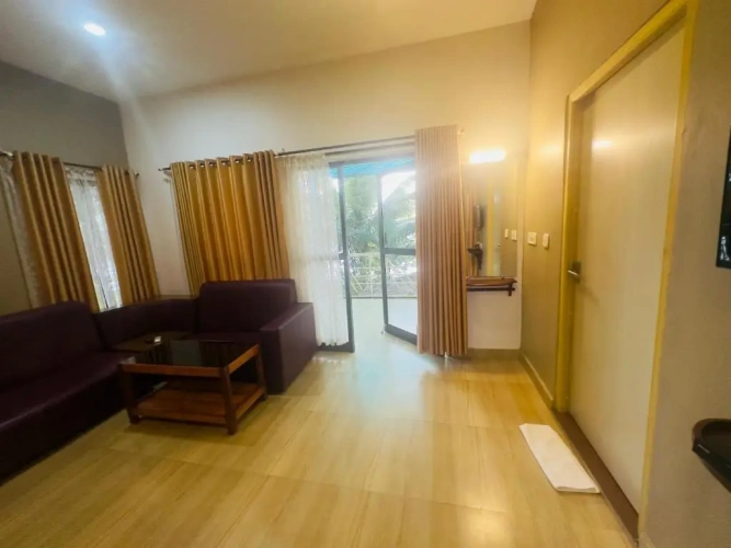Suite with lake view